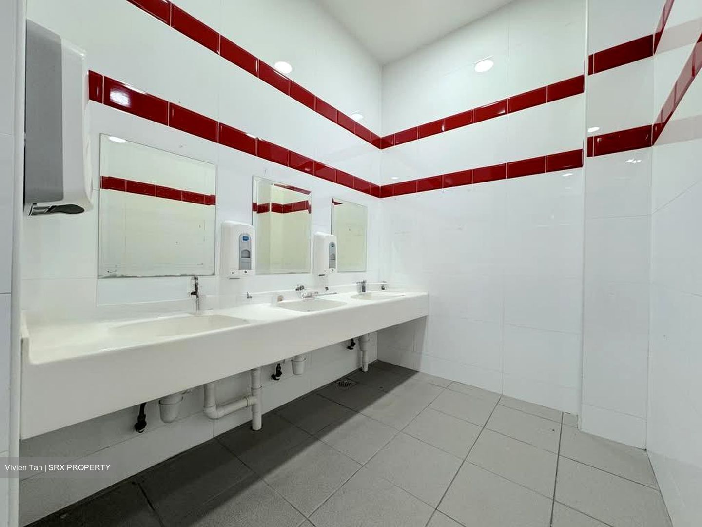 Serangoon Road (D12), Retail #599683661